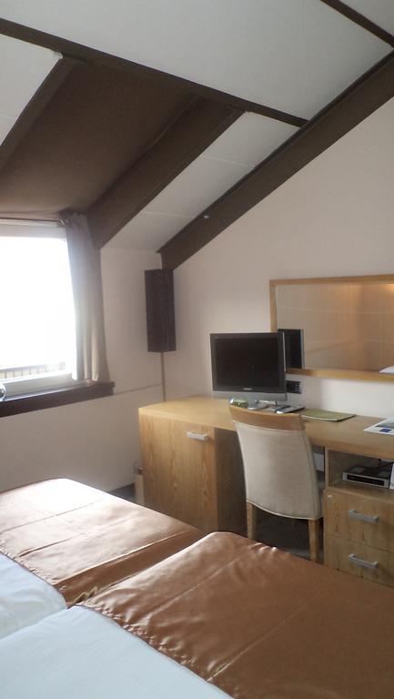 City Hotel Podgorica Habitación foto