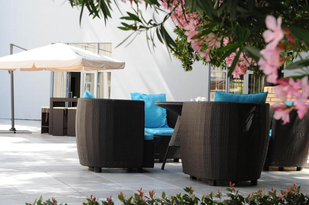 City Hotel Podgorica Exterior foto