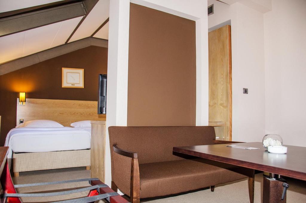 City Hotel Podgorica Habitación foto